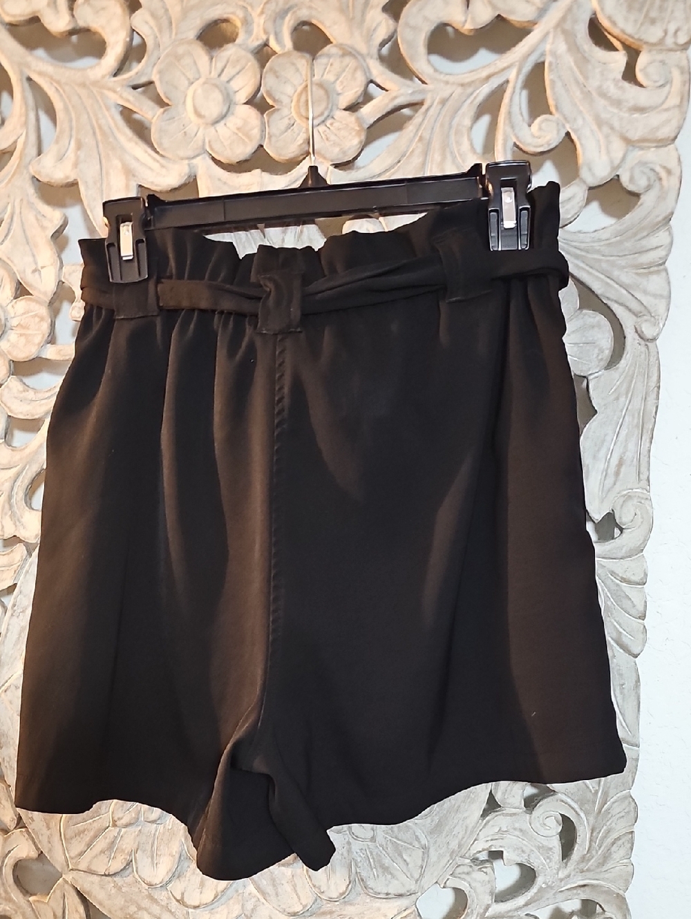Max Studio Black Tie-Front High Waist Shorts - Picture 2 of 7